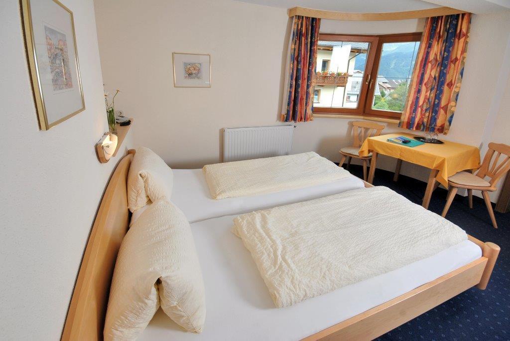 Apart Hotel Garni Kofler Fiss Bilik gambar